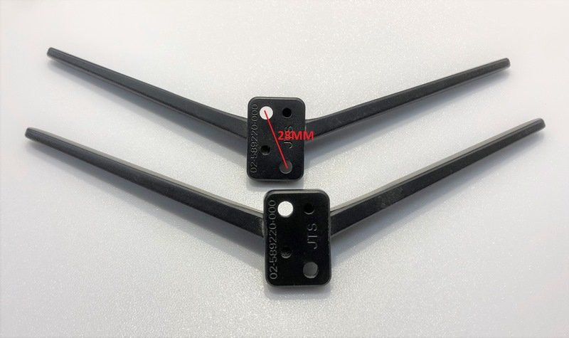 Ножки для телевизора 02-589220-000 TCL L50P6US