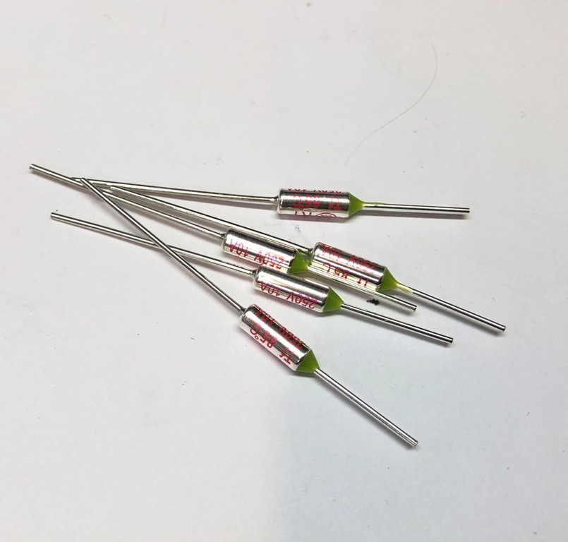 Термопредохранитель 85°C 10A 250V